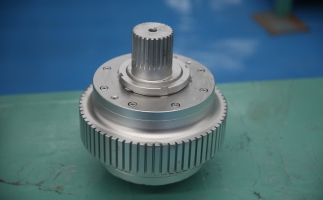 如何檢查鋸末顆粒機(jī)壓輥打滑不出料？